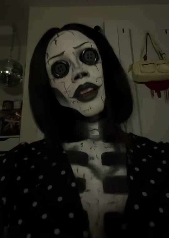 The original Button Eye Doll reel by @palomahendersonn